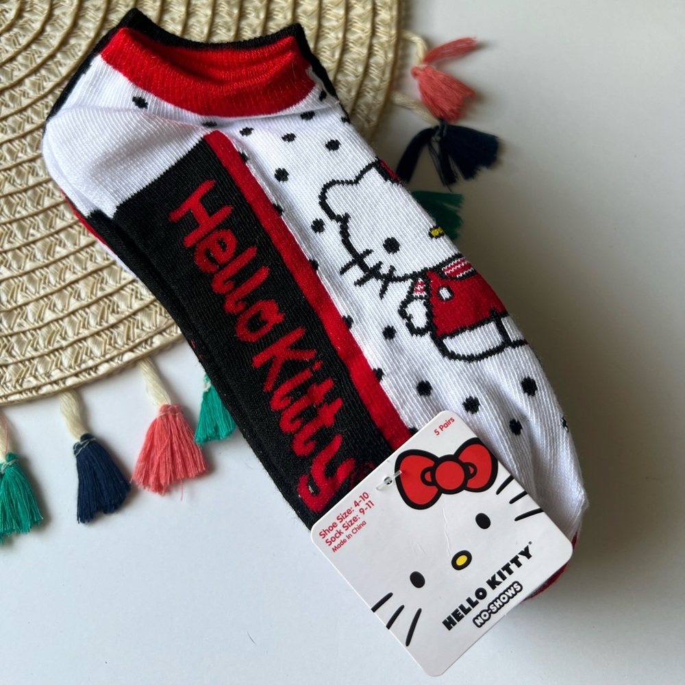 Hello Kitty 5 Pack Socks NEW - Picture 2 of 4